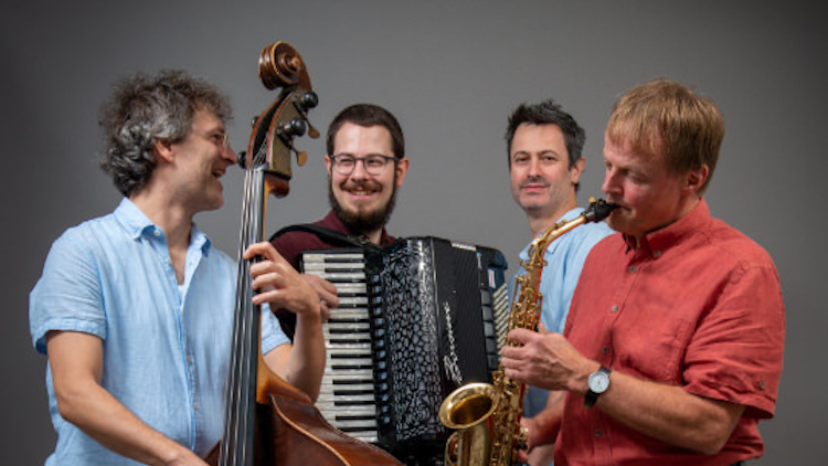 Folk um Fünf: Mit dem Axel Grote Quartett nach Rio